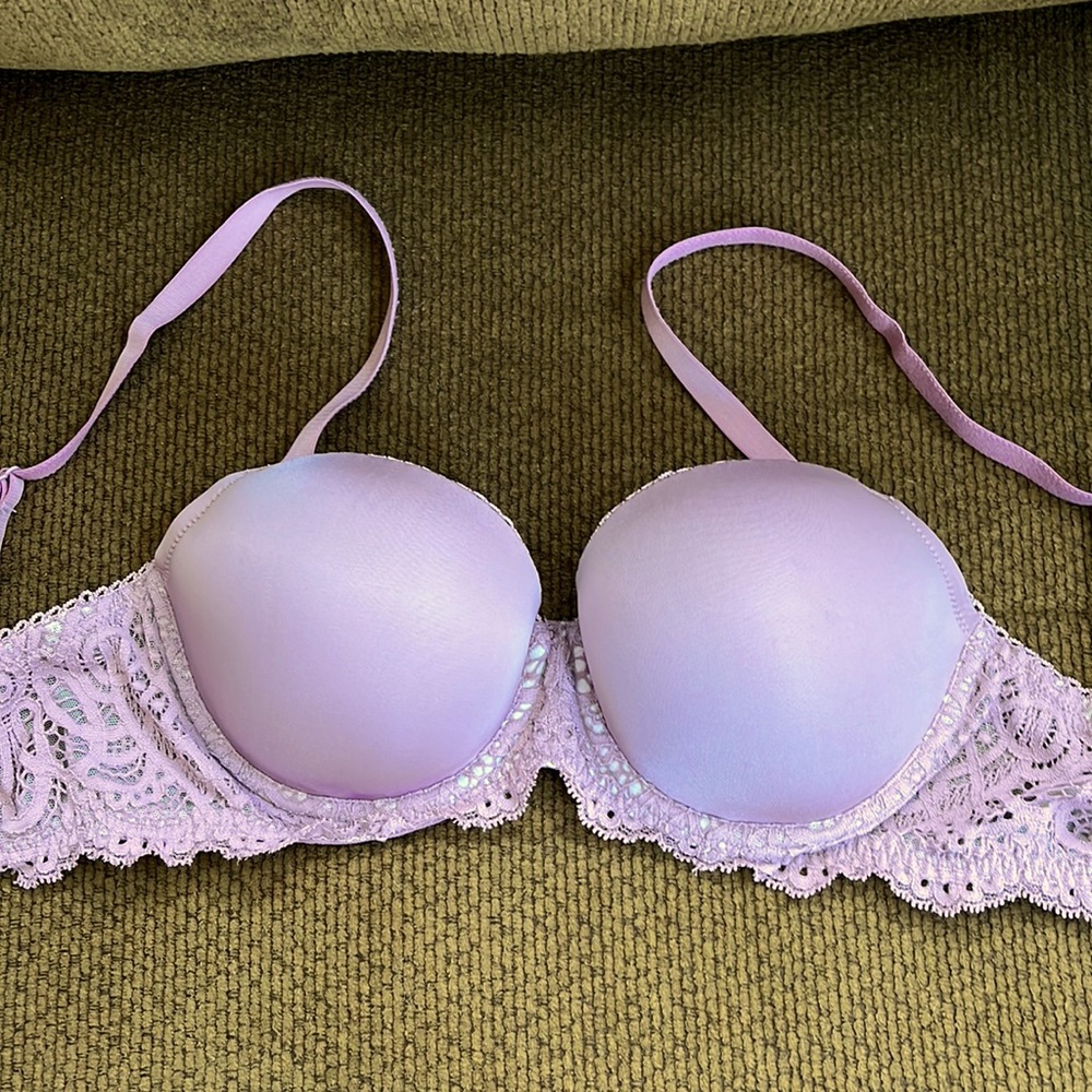 Victoria’s Secret adjustable underwire bra